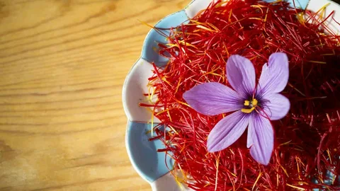 تصویر 3 از خرید زعفران یک گرمی جعبه + قیمت فروش استثنایی
